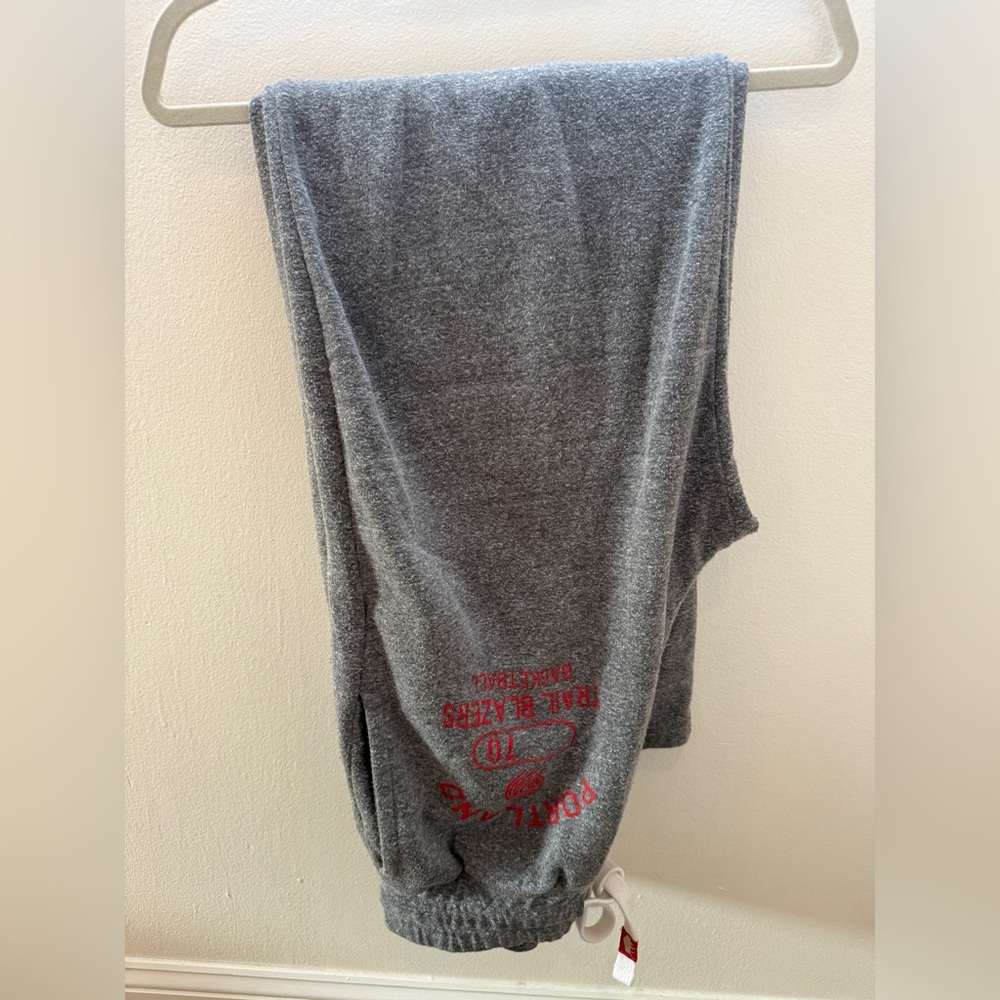 Portland Trailblazers size medium Sportage brand joggers sweatpants